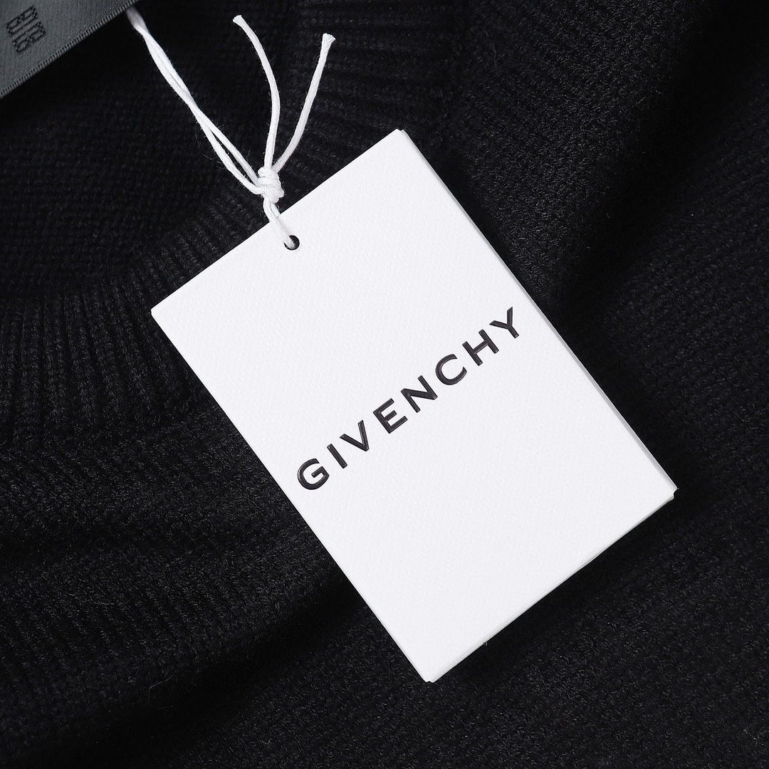 GIVENCHY/纪梵希小标刺绣简约款休闲毛衣