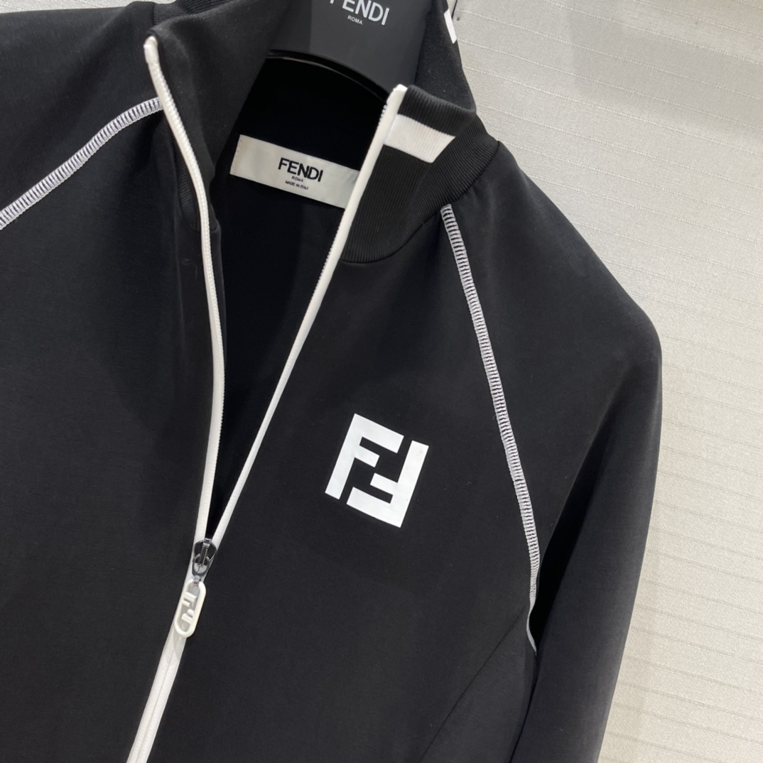 2022FENDI *22早秋新品!运动风时髦精套装!