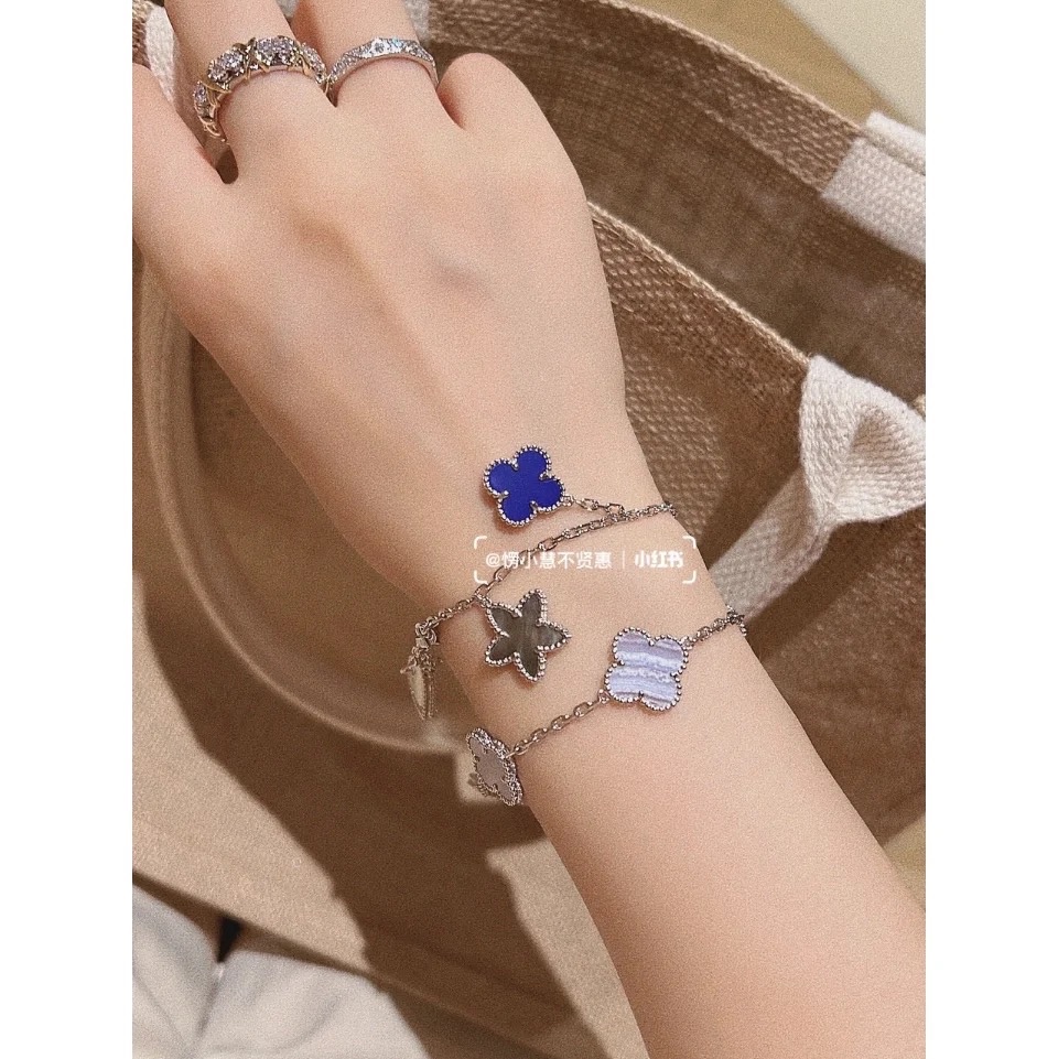 NO:634527,Lucky four-flower bracelet, K white, wearing picture reference, bracelet, Cartier high-end jewelry19860909Lucky幸运四花手链,K白,佩戴图参考,,bracelet,卡迪亚高端饰品,Jewelry