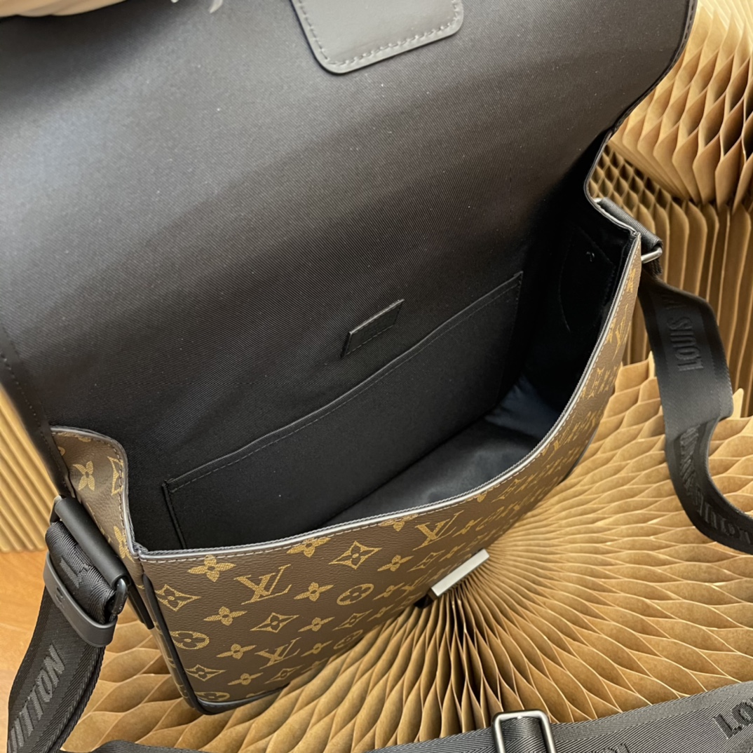 Louis Vuitton Haute Couture Classic Luxury Handbag Shoulder Crossbody 9