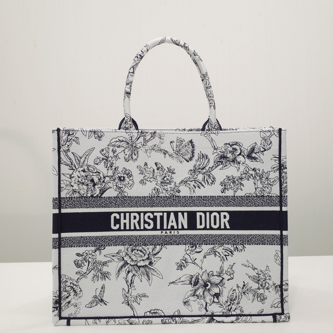 Dior Book Tote Best
 Tote Bags White Embroidery