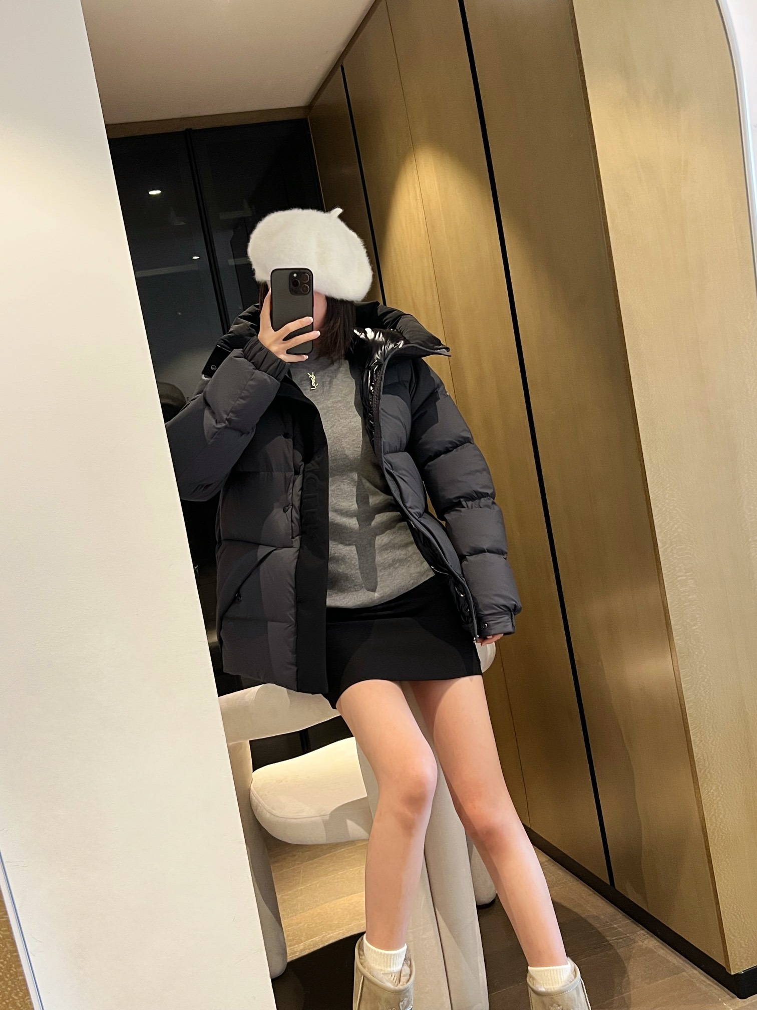 羽绒服-。 MC黑武士冬季爆款羽绒服 短款羽绒服浮雕门禁羽绒服面包服！磨砂利落色彩与剪裁打造干练姿态，身