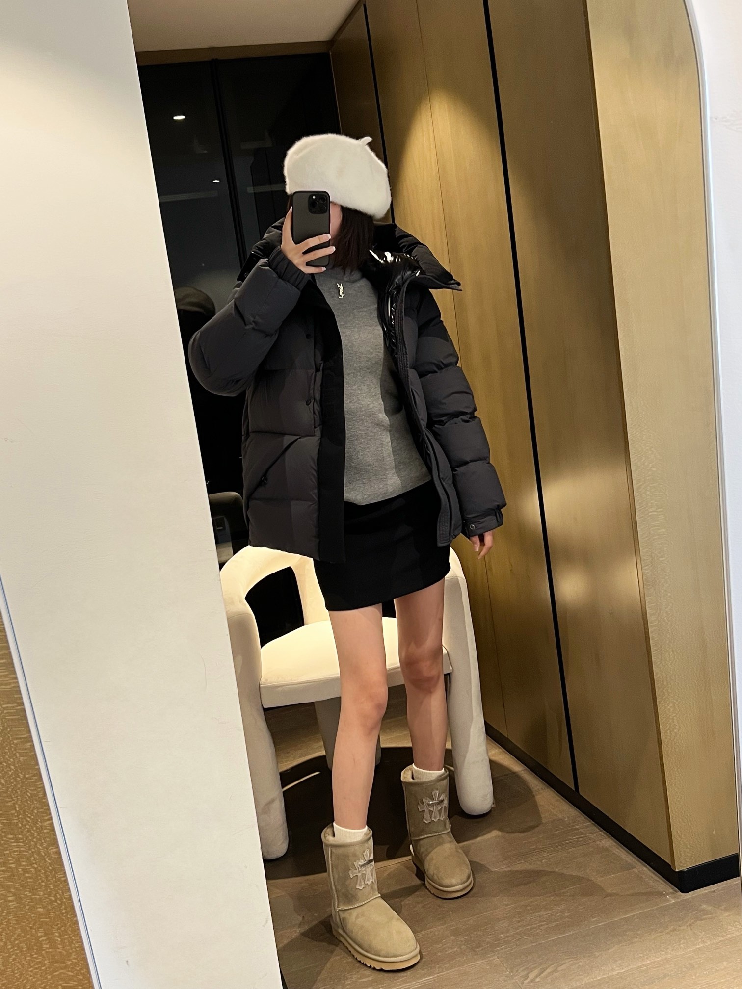 羽绒服-。 MC黑武士冬季爆款羽绒服 短款羽绒服浮雕门禁羽绒服面包服！磨砂利落色彩与剪裁打造干练姿态，身