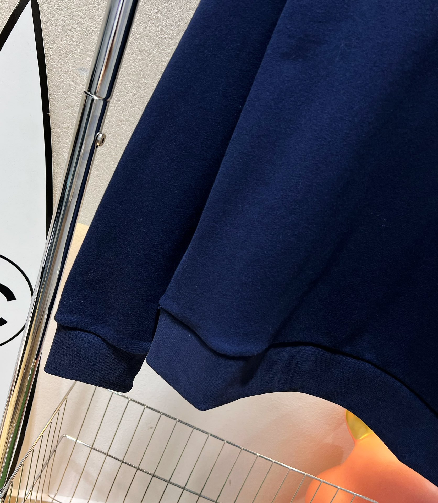 2022Louis Vuitton 2023FW卫衣这款卫衣