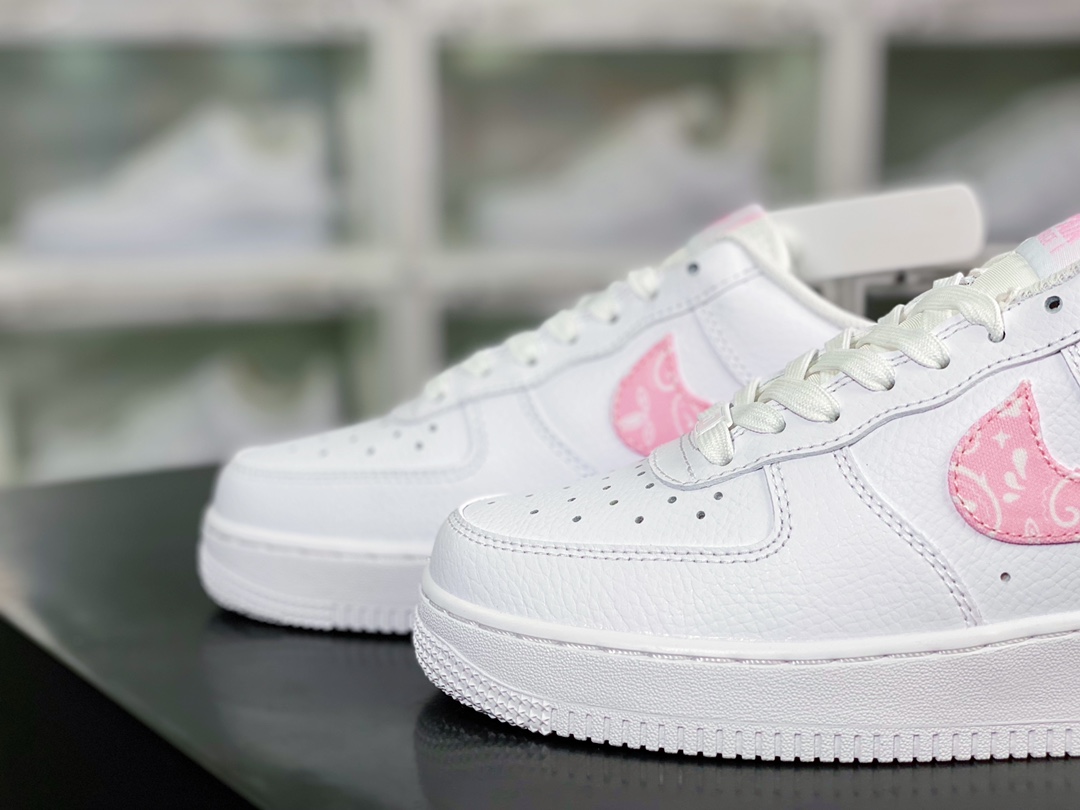200 Air Force 1 Low '07”White/Grey Paisley”空军一号低帮“皮革白粉腰果花钩子”DJ9942-100