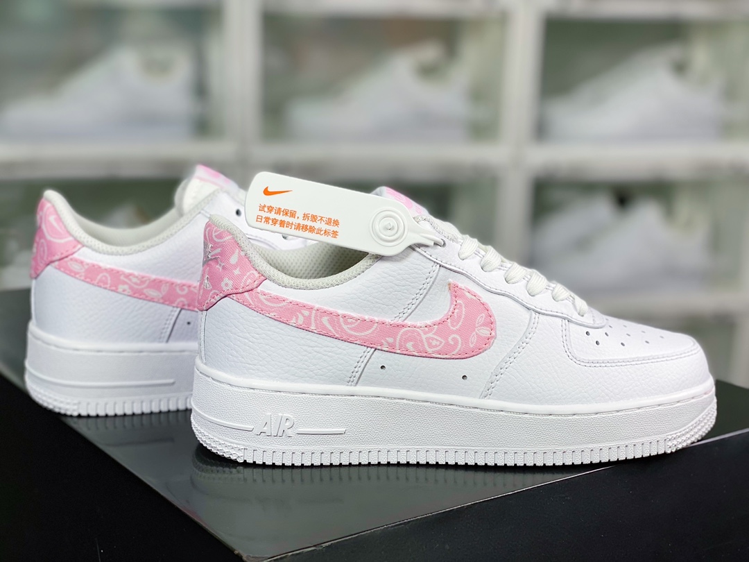 200 Air Force 1 Low '07”White/Grey Paisley”空军一号低帮“皮革白粉腰果花钩子”DJ9942-100