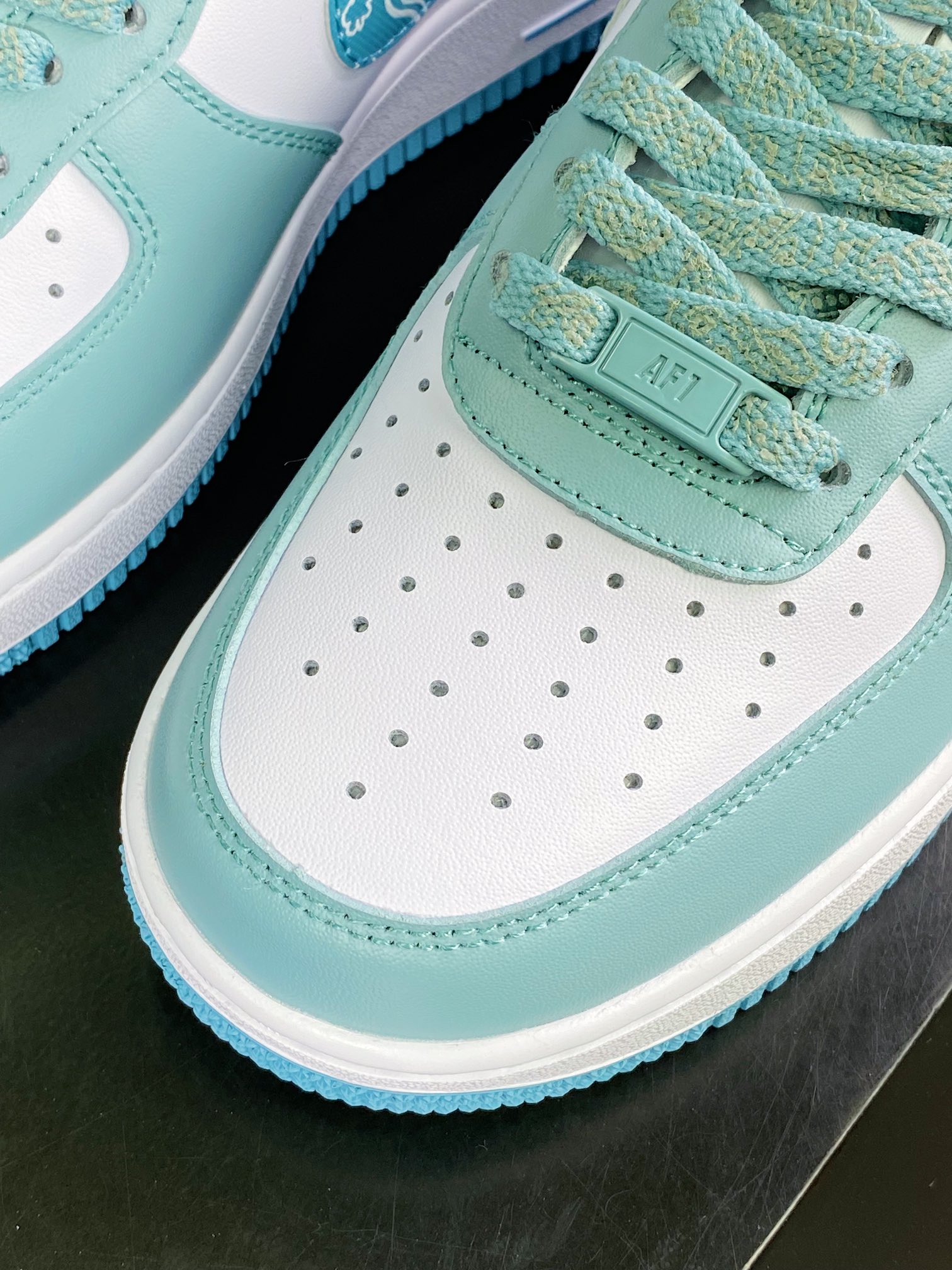 220 Air Force 1’07 Low”Blue Paisley”空军一号经典低帮百搭休闲运动板鞋XM9612-092