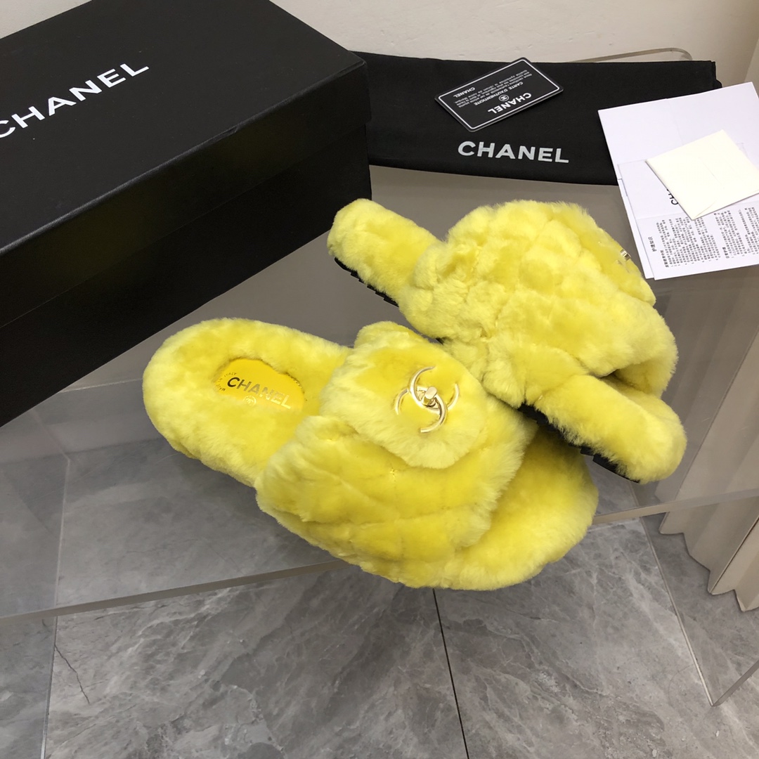 CHANEL香奈儿23秋冬款新品毛拖