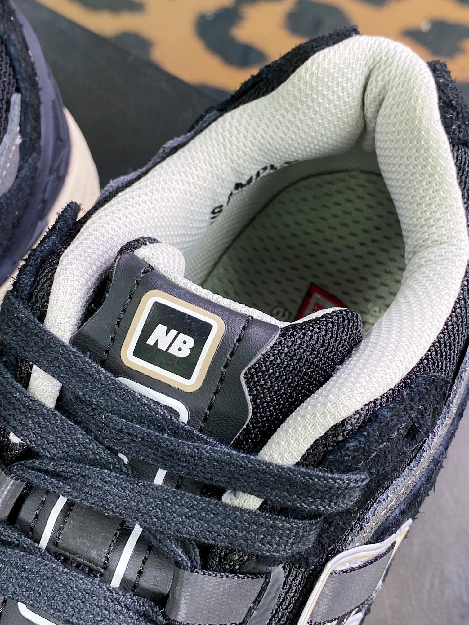 NB M1906Dv2 ”Protection Pack” Series Retro Daddy Style Casual Sports Jogging Shoes M1906DC