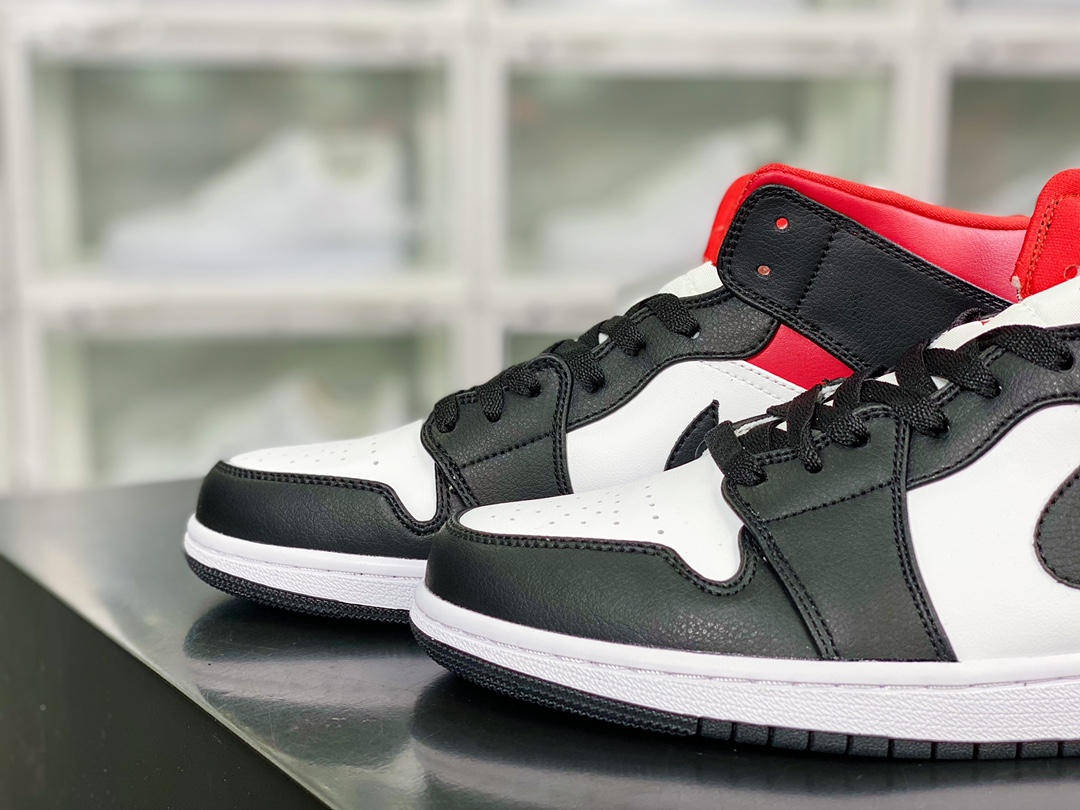 240 Air Jordan 1 Retro Mid”Reverse Black Toe”AJ1乔丹一代中帮篮球鞋BQ6472-061