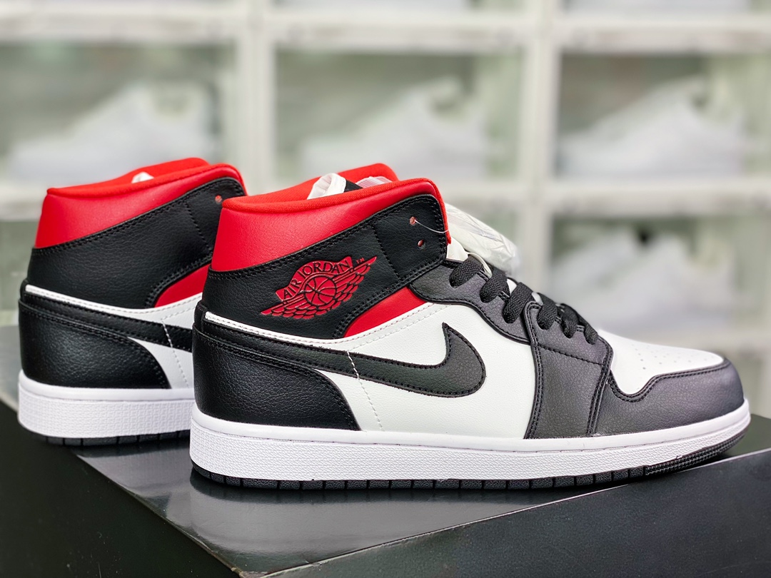 240 Air Jordan 1 Retro Mid”Reverse Black Toe”AJ1乔丹一代中帮篮球鞋BQ6472-061