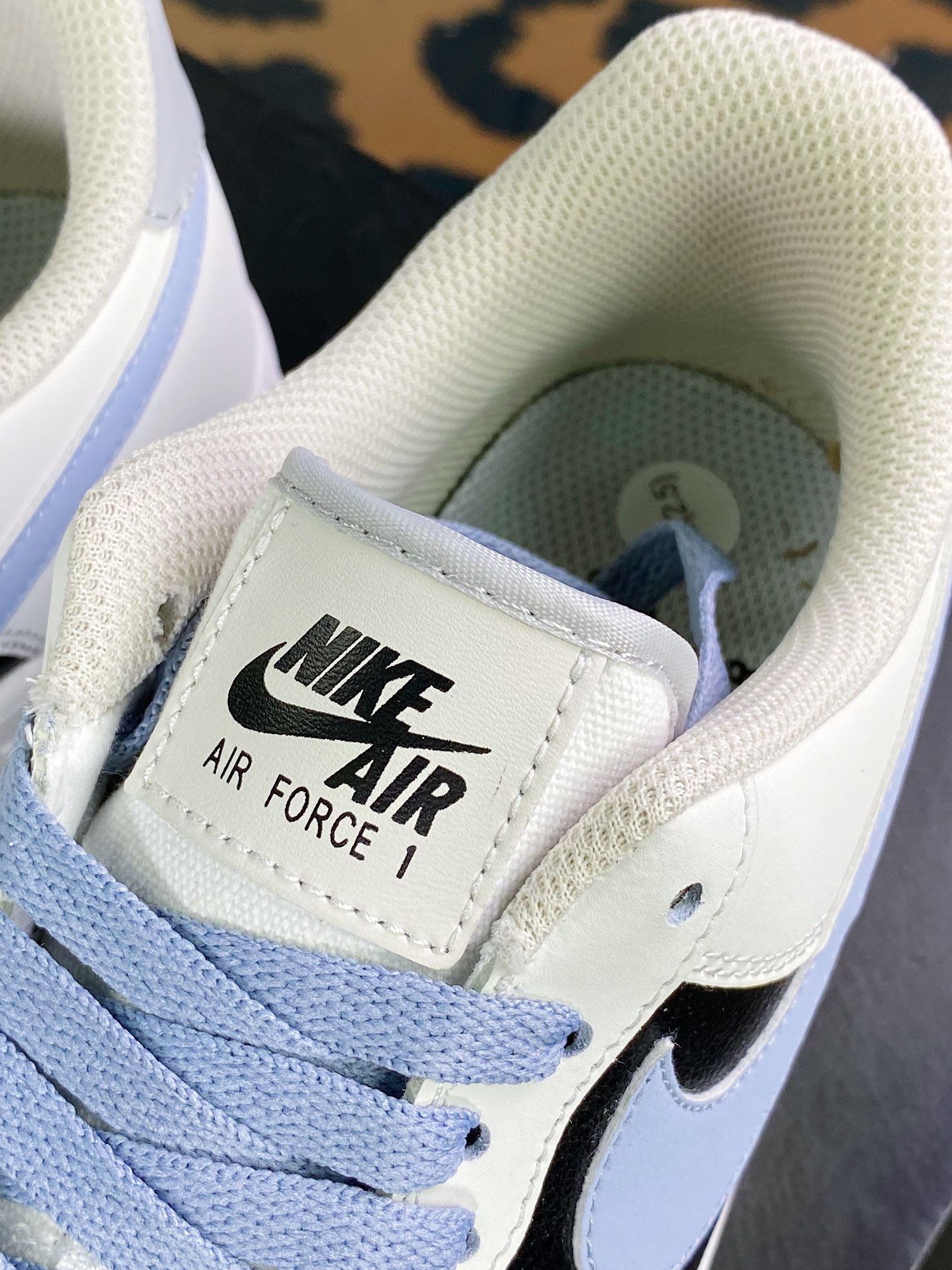 240  Air Force 1 '07 Low QS”Sail White/Yellow Mini Swoosh”空军一号板鞋“皮革米白黄小钩”FB1839-222