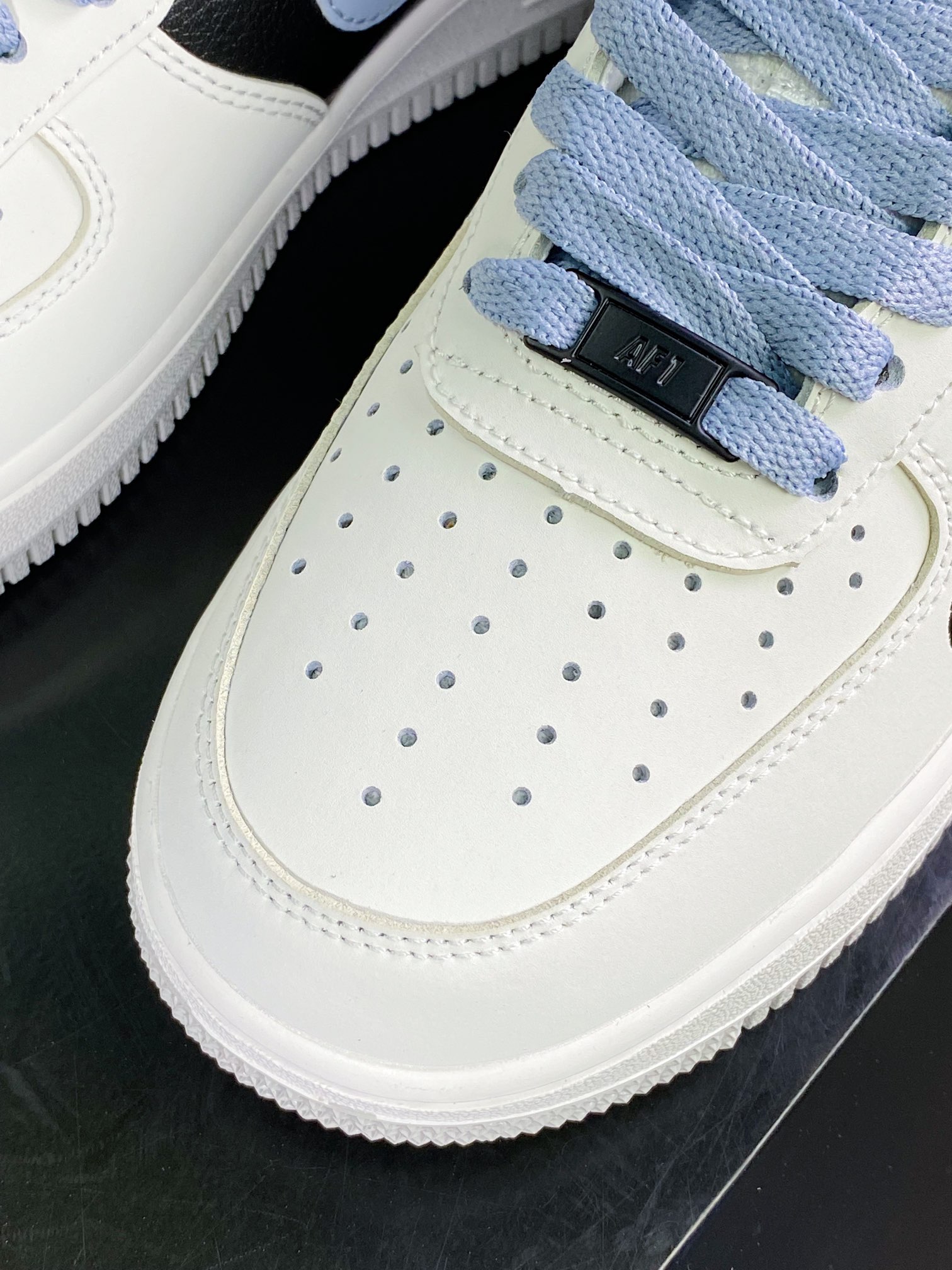 240  Air Force 1 '07 Low QS”Sail White/Yellow Mini Swoosh”空军一号板鞋“皮革米白黄小钩”FB1839-222