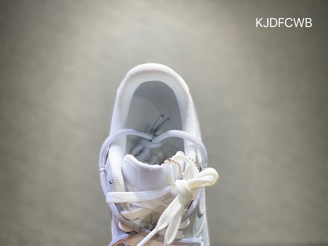 260 Nike Air Force 1 空军一号 AO4606-100