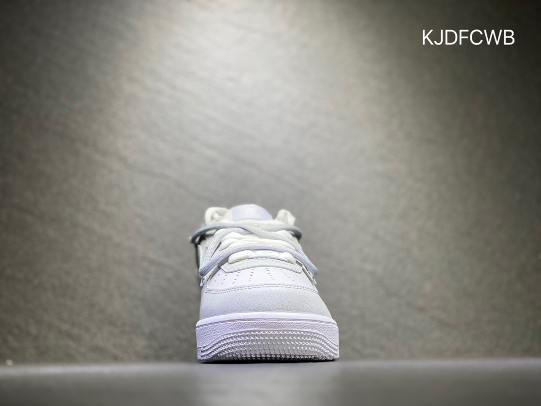 260 Nike Air Force 1 空军一号 AO4606-100