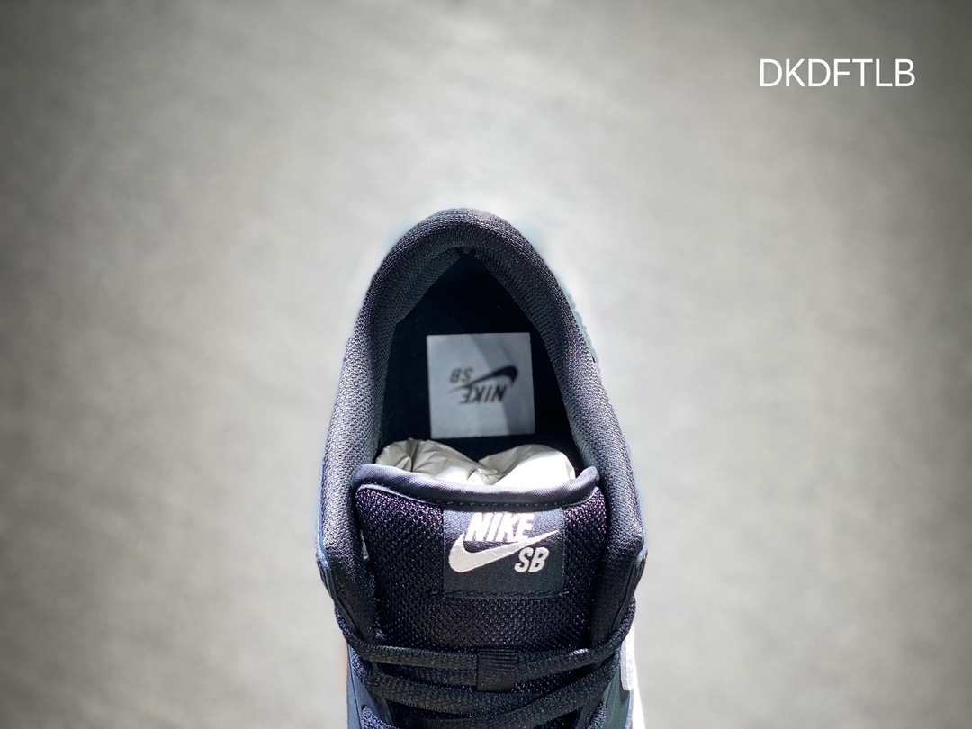 260 Nike SB dunk Low 低帮休闲运动滑板板鞋 CD2563-006