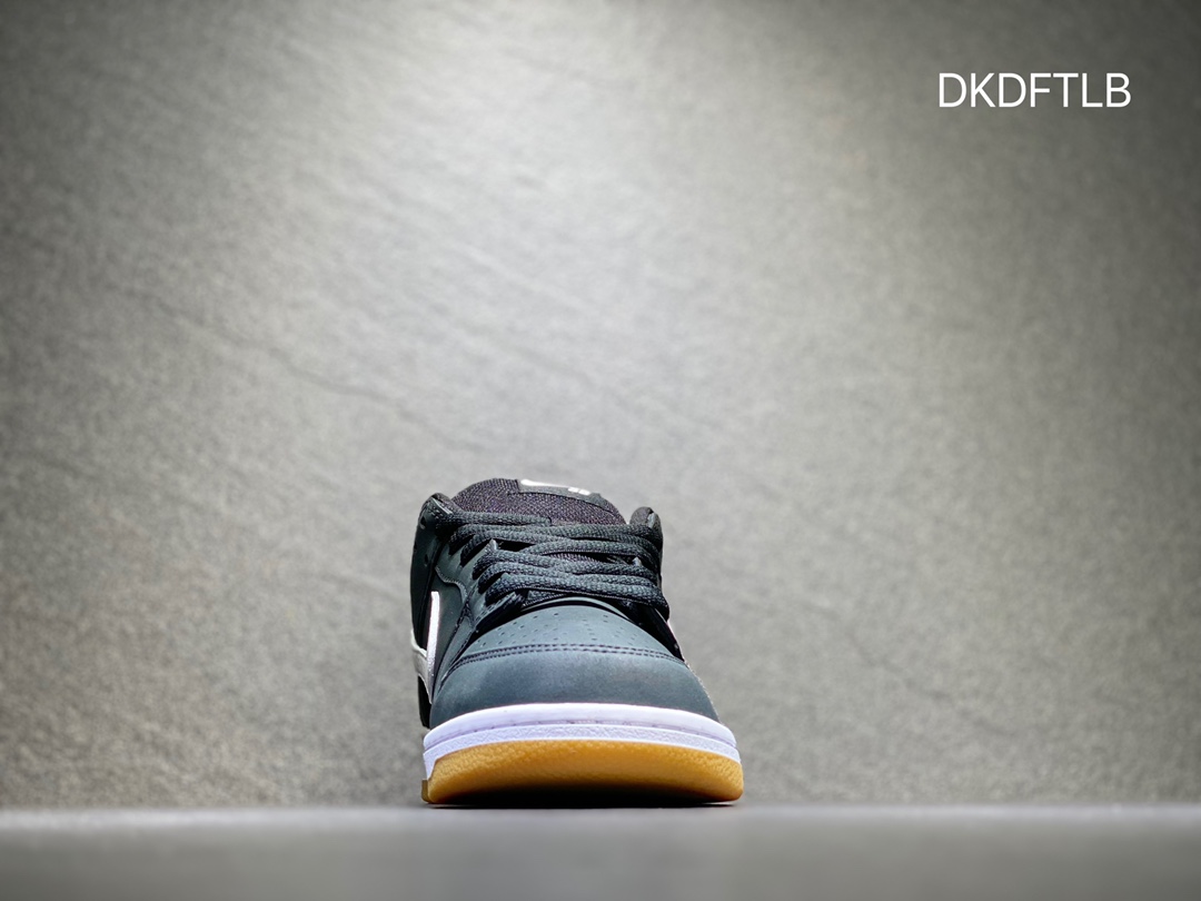 260 Nike SB dunk Low 低帮休闲运动滑板板鞋 CD2563-006