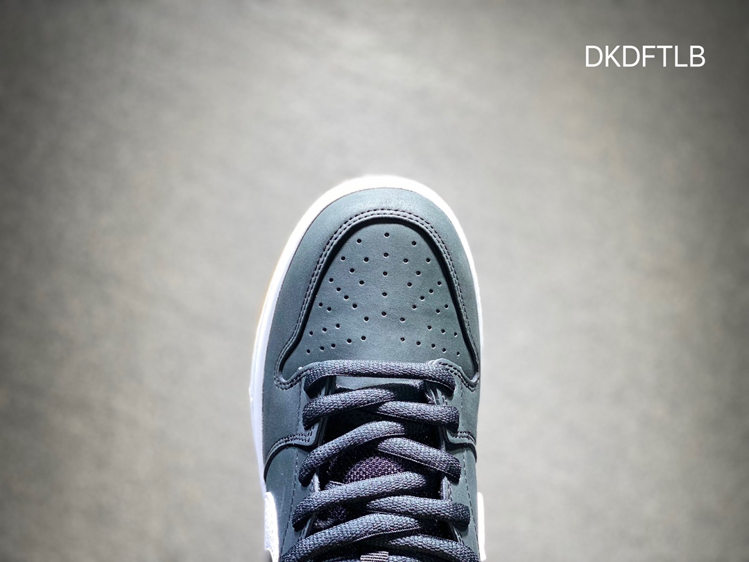 260 Nike SB dunk Low 低帮休闲运动滑板板鞋 CD2563-006