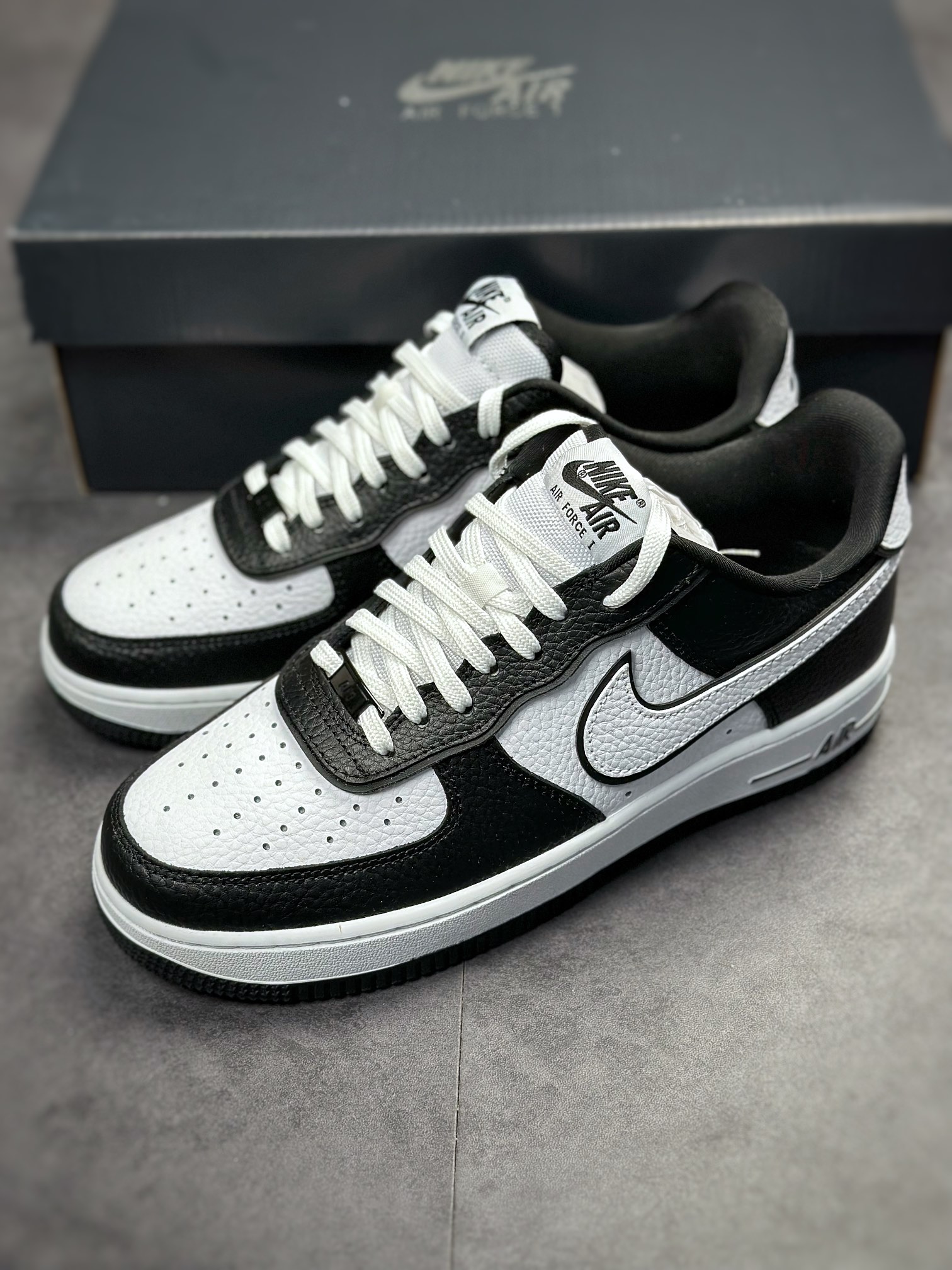 Nike Air Force 1 Low 07 Black and White Panda DX3115-100