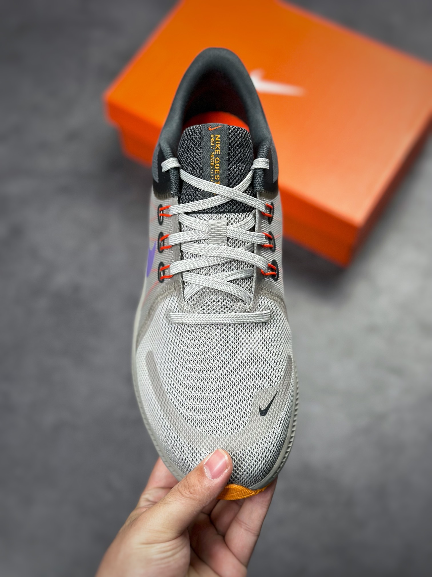 180 Nike Quest 4极速4代 网面透气 时尚休闲跑步鞋 DA1105-008