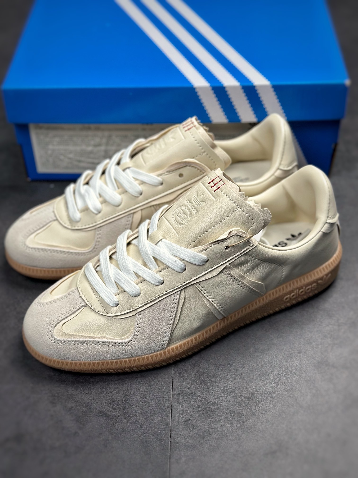 Adidas Originals BW Army retro beige light gray clover moral training shoes HQ8511