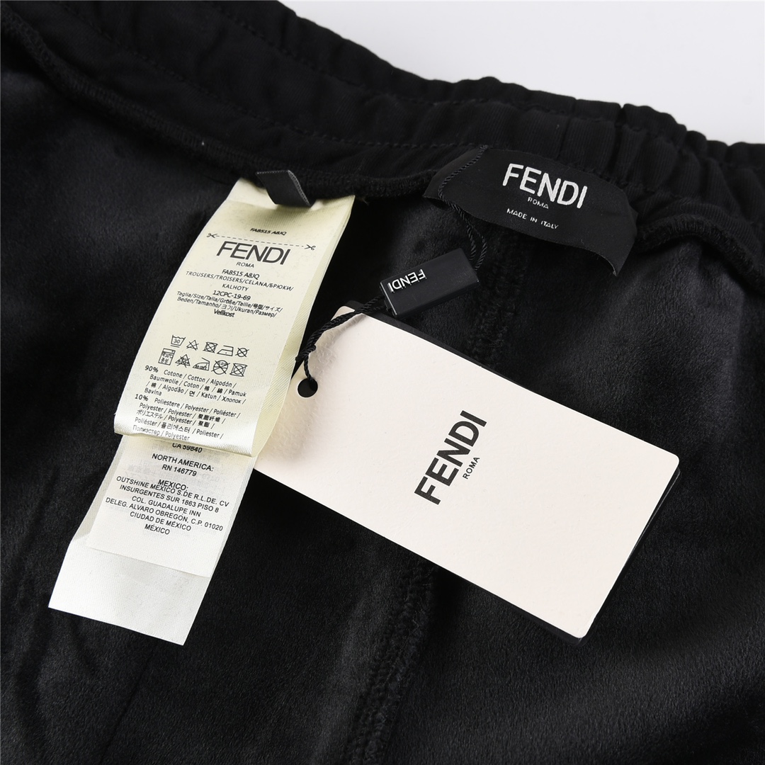 280 FENDI 小怪兽刺绣标识系列 加绒加厚运动长裤束脚卫裤