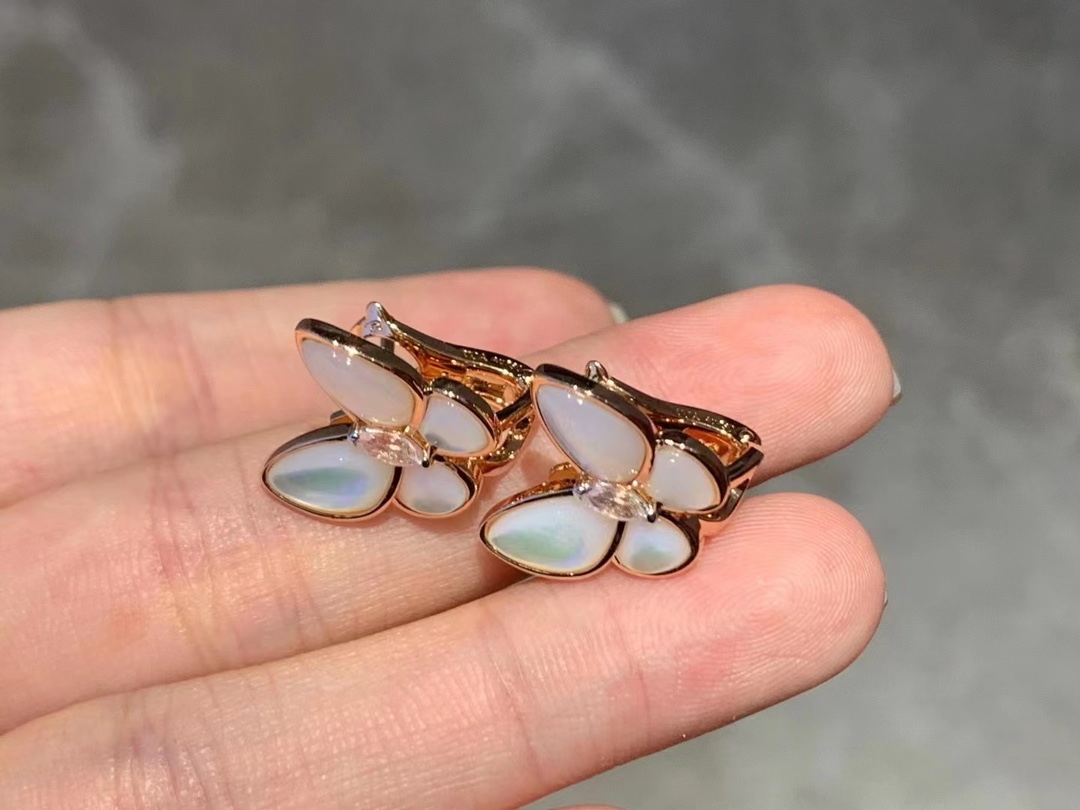 Van Cleef & Arpels vca 蝴蝶耳钉 深海蝶贝 泛彩光一级棒