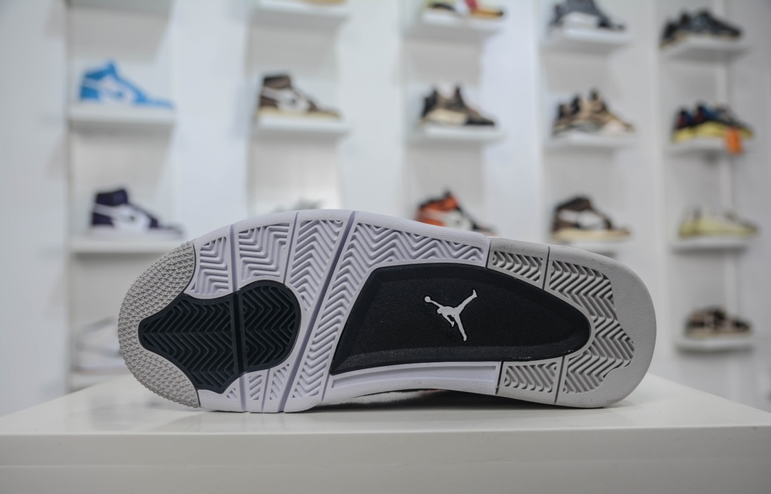 Foreign trade special edition Air Jordan 4 Retro ”Military Black” small white cement DH6927-111