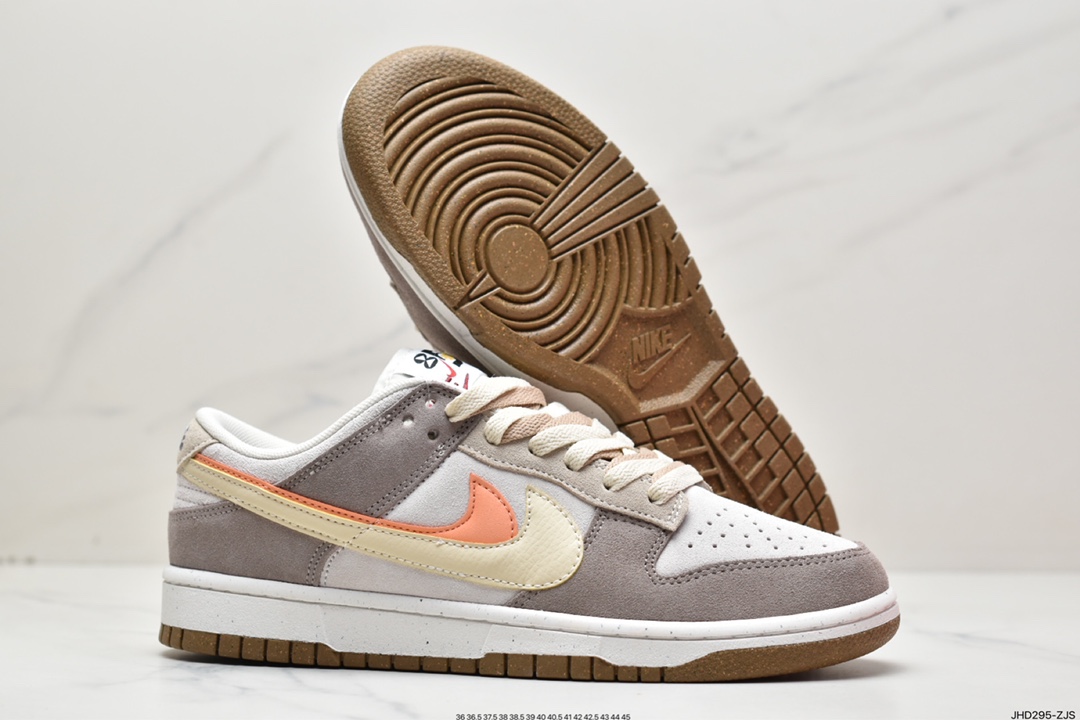 NIKE SB Dunk Low double hook Swoosh cost-effective ceiling DO9457-100-Top High Quatity Cheap Sneakers Fashion Clothing Clothes Bags handbags Shoes of all Brand wholesale With The best Quality And Beautiful Price from China Factory Chinese suppliers wholesaler seller NIKE SB Dunk Low double hook Swoosh cost-effective ceiling DO9457-100