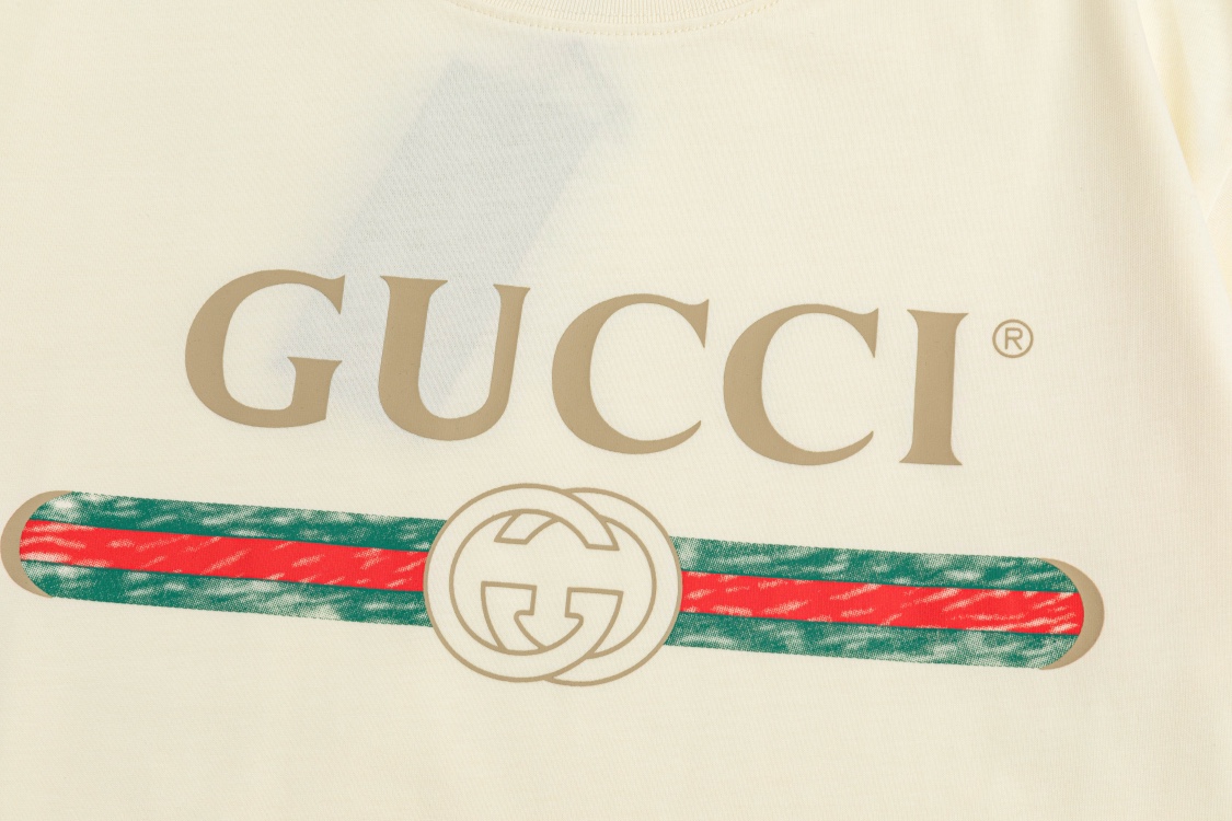 Gucci 经典爆款 王一博 蔡依林等明星上身同款 定制270g双纱纯棉面料 数码喷印腰带logo 短袖t恤