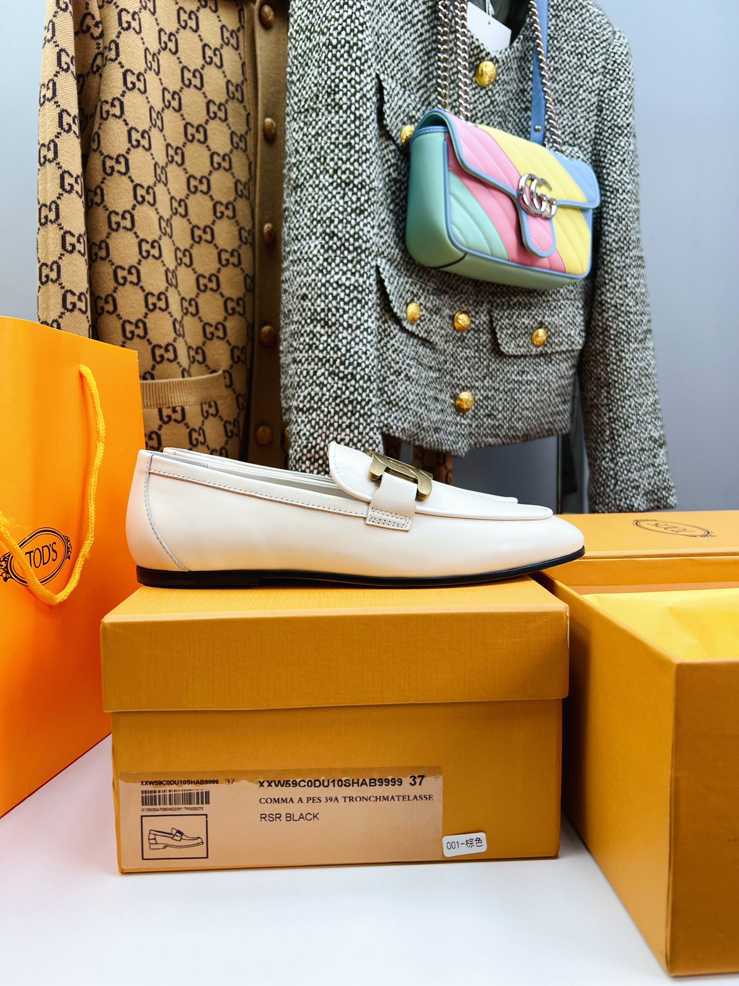 2020 Tod’s Retro-Linked Metal Leopards: High-Level Fashion Shoes with Sophisticated Details - 图片 3