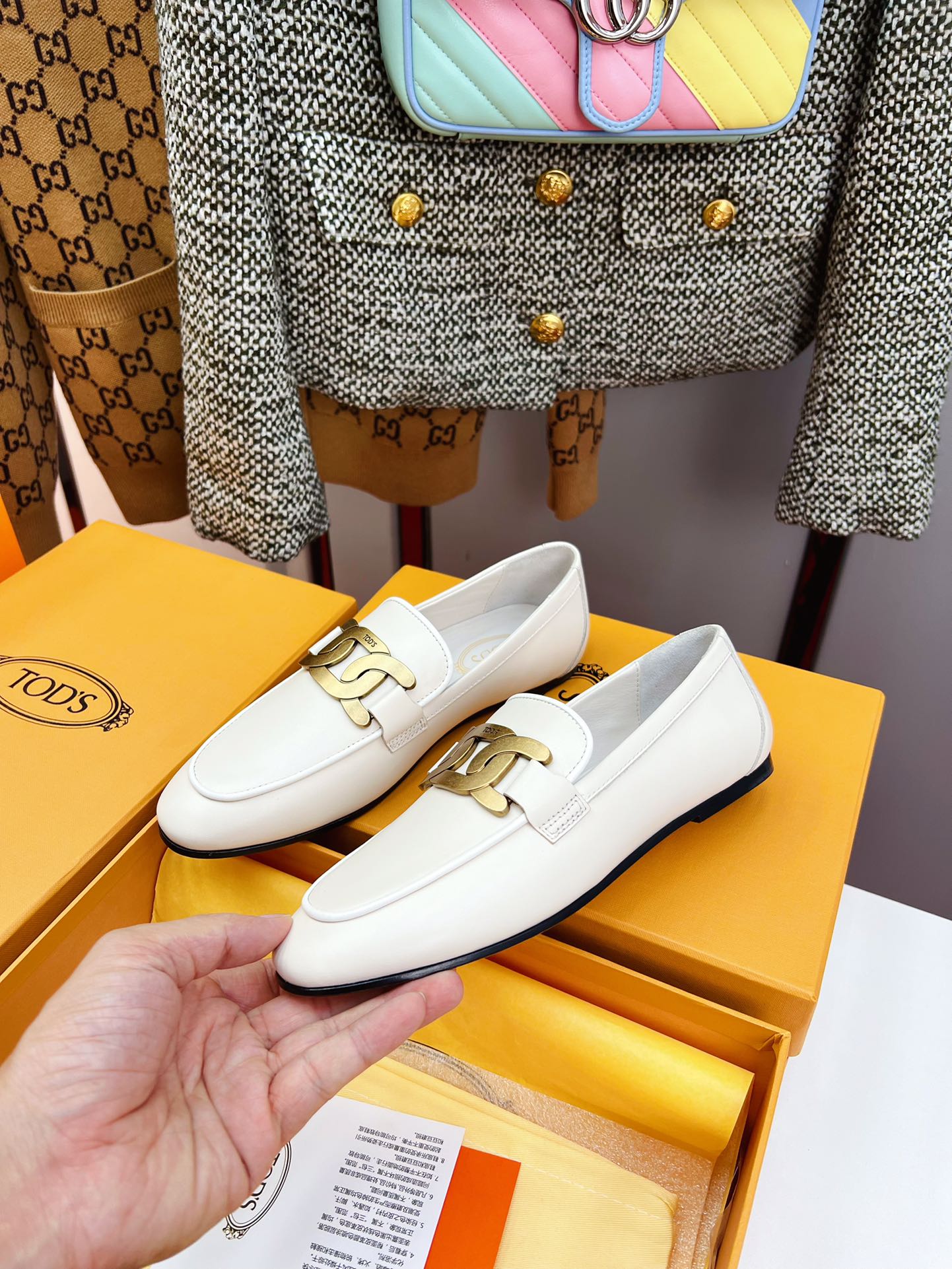 2020 Tod’s Retro-Linked Metal Leopards: High-Level Fashion Shoes with Sophisticated Details - 图片 9