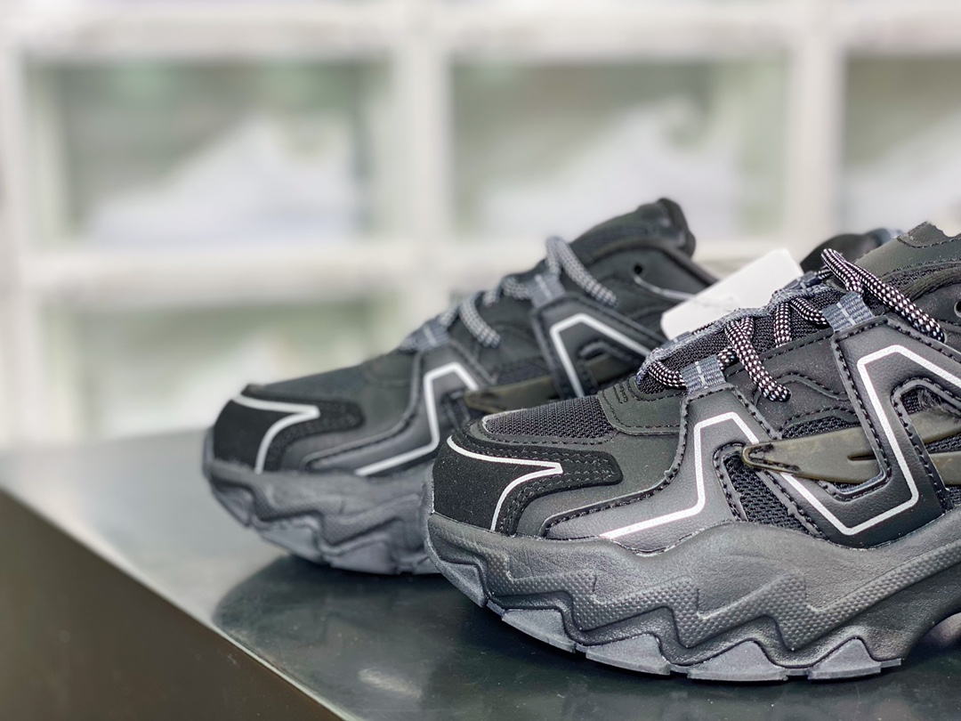 FUSION Aurora Aurora series low-cut daddy style heightened jogging shoes ”Black Silver” F12W231127FBK