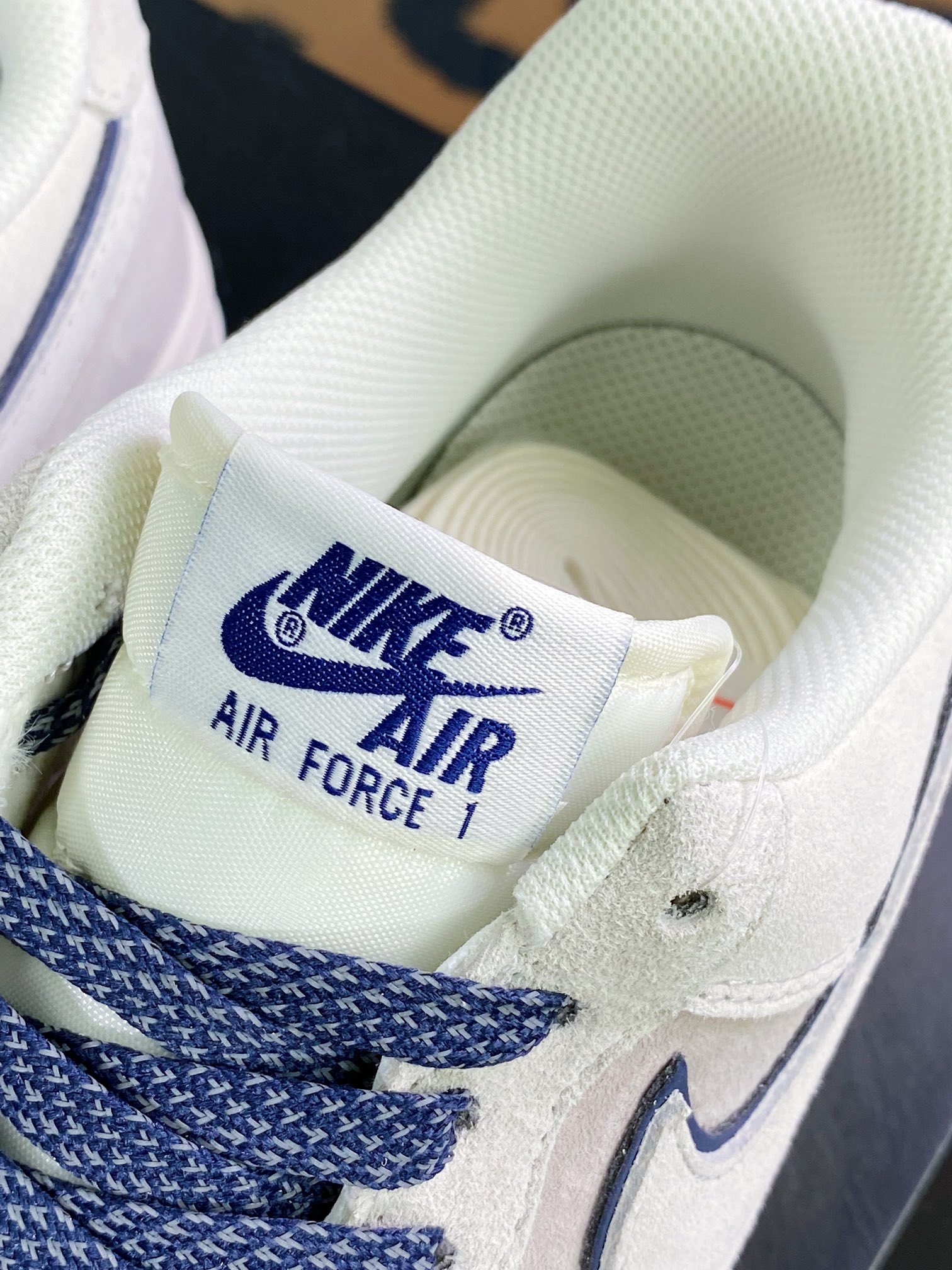 260 Air Force 1 Low Premium PE”Four Horsemen” “麂皮浅灰午夜蓝四骑士”DZ3696-006