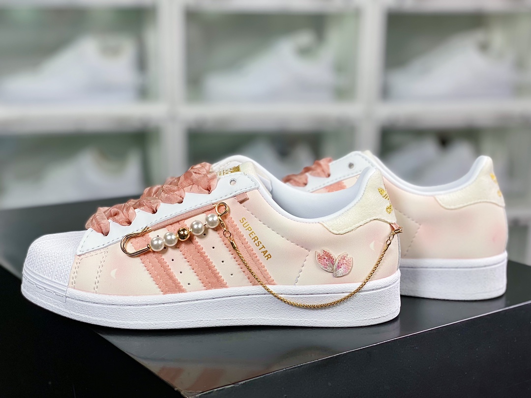 Originals Superstar ”Cherry Blossom Powder” shell head series low top sneakers GZ3386