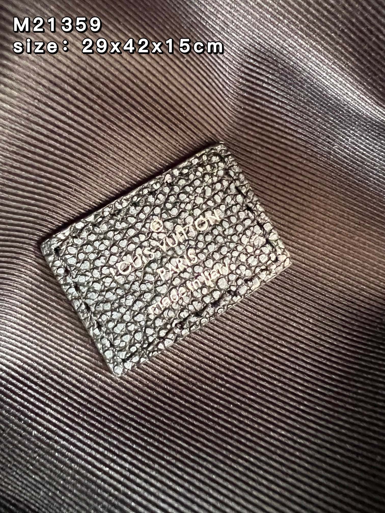 路易威登 Louis Vuitton 高定典藏名品高定成衣时装外套连衣裙衬衫T恤 #BA68F0A2 9