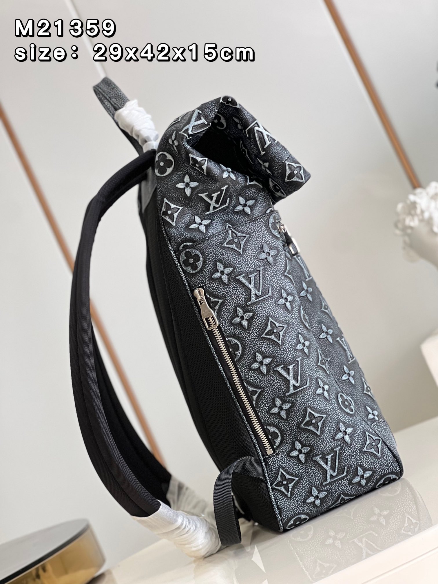 路易威登 Louis Vuitton 高定典藏名品高定成衣时装外套连衣裙衬衫T恤 #BA68F0A2 4