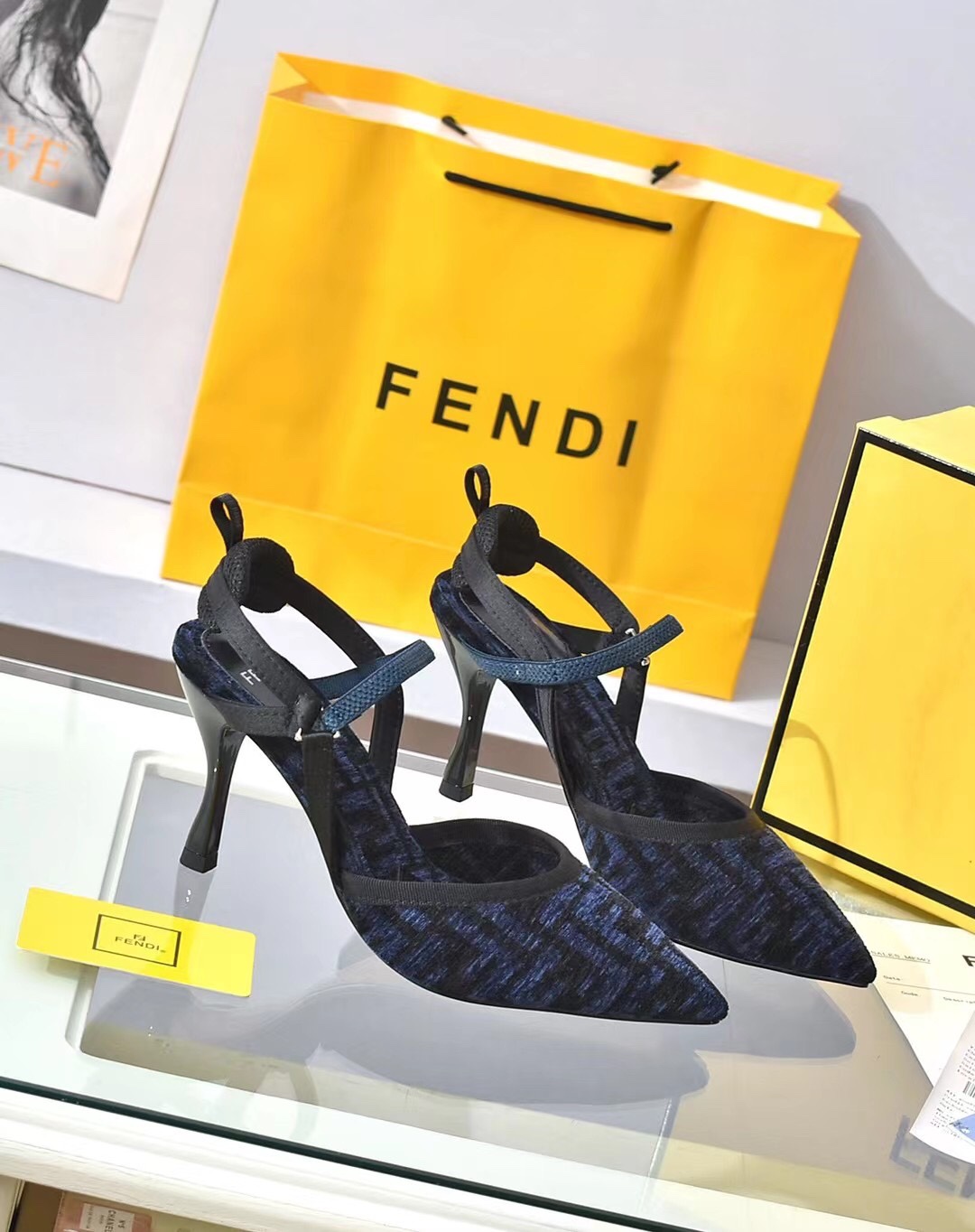 fábrica a cabo: el nuevo contador de Fendi sitio web oficial nuevas sandalias de tacón alto / talón,
