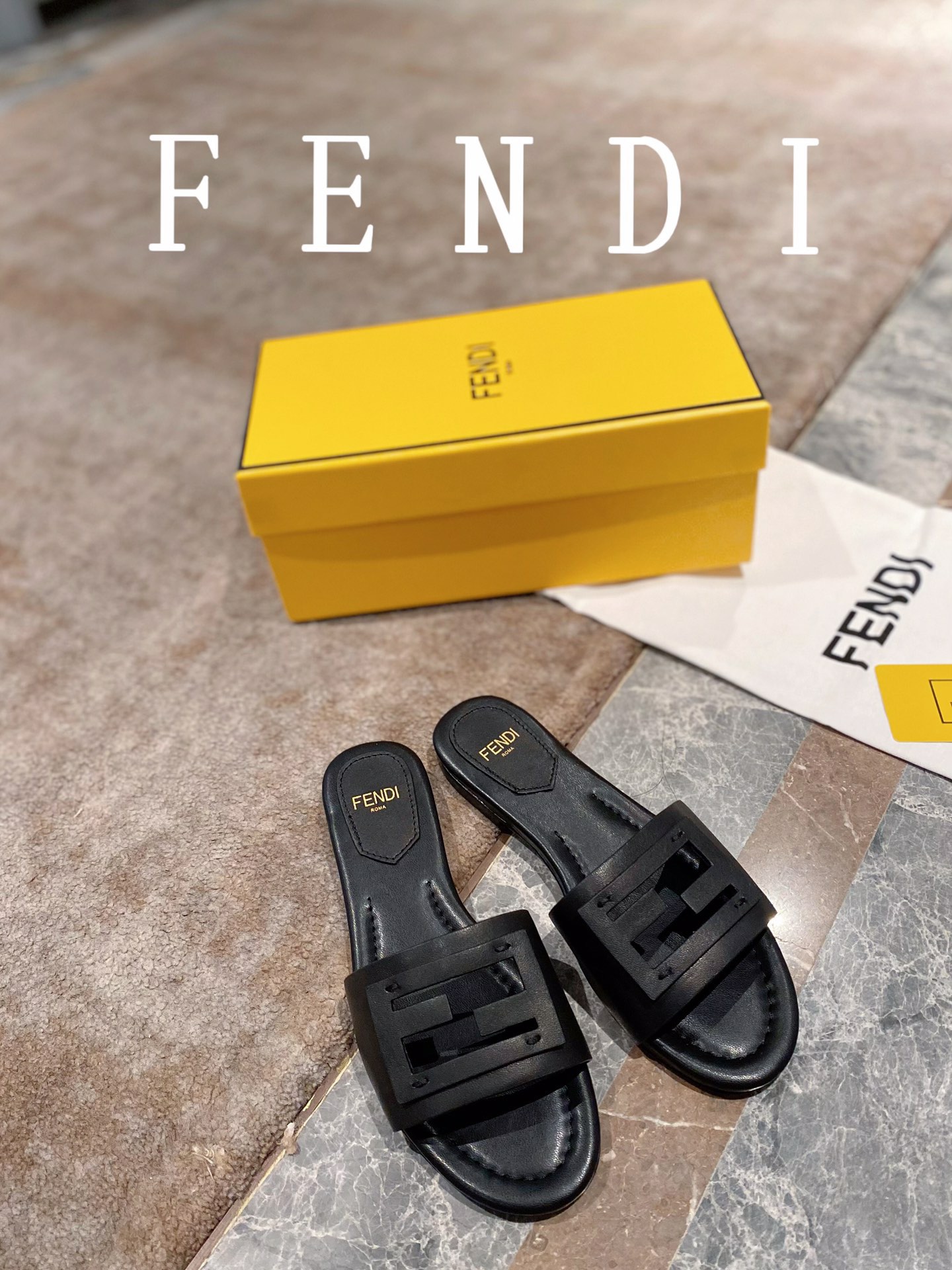NO:232191,| Fendi today recommends popular flat-soled lazier rolls, new, synced on the counter official website, return of high-end customization, perfect line cutting, hollow carving, artwork presents a noble temperament ━━━━FENDI━━━━━━━━━━━━━━━━━━━━━━━━━━━━━━━━━━━━━━━━━━━━━━━━━━━━━━━━━━━━━━━━━━━━━━━━━━━━━━━━━━━━━━━━━━━━━━━━━━━━━━━━━━━━━━━━━━━━━━━━━━─Original imported sheepskin, inner lining is imported sheepskin, original leather soles Shoe size: 35-41 (41 custom made, no return or exchange), slippers, fendi, fendi, slippers, sheepskin, Leather soles19860909| 芬迪  今日推荐爆款平底懒人拖 上新 专柜官网同步 高级定制归来 完美的线条切割镂空雕琢 艺术品般的呈现出高贵的气质 ━━━━━ FENDI━━━━━ 鞋面原版进口羊皮 内里均为进口羊皮 大底原版真皮大底 鞋码: 35-41（41定做 不退换）,拖鞋,fendi,fendi,slippers,sheepskin,Leather soles,Women's Shoes