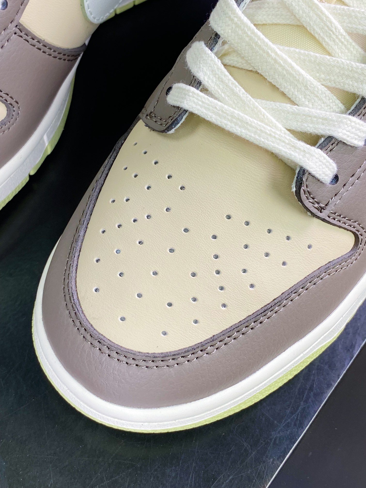 220 SB Dunk Low”Sail Olive Grey”扣篮系列低帮休闲运动滑板板鞋FB4960-210