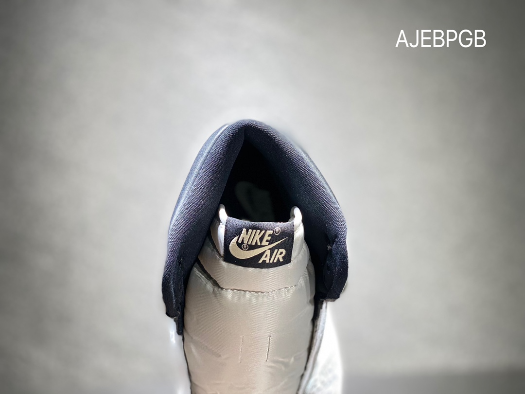 320 Air Jordan 1 乔丹1代 AJ1 灰白蛇纹 爆裂纹 篮球鞋 DZ5485-052