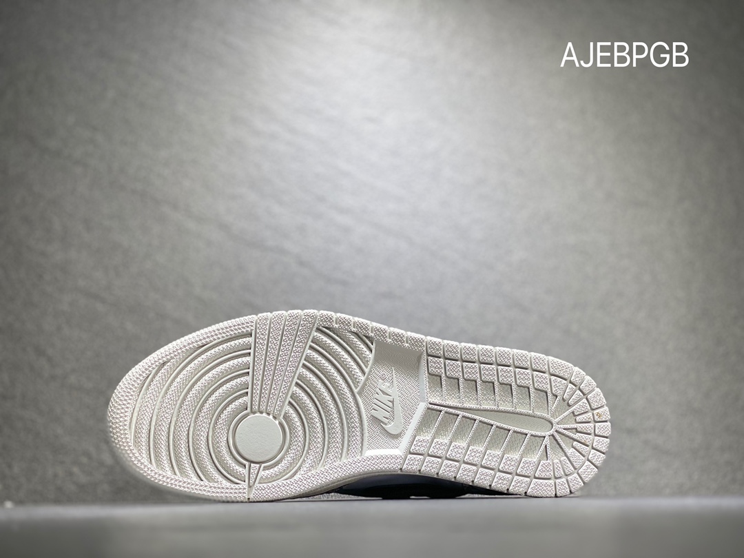 320 Air Jordan 1 乔丹1代 AJ1 灰白蛇纹 爆裂纹 篮球鞋 DZ5485-052