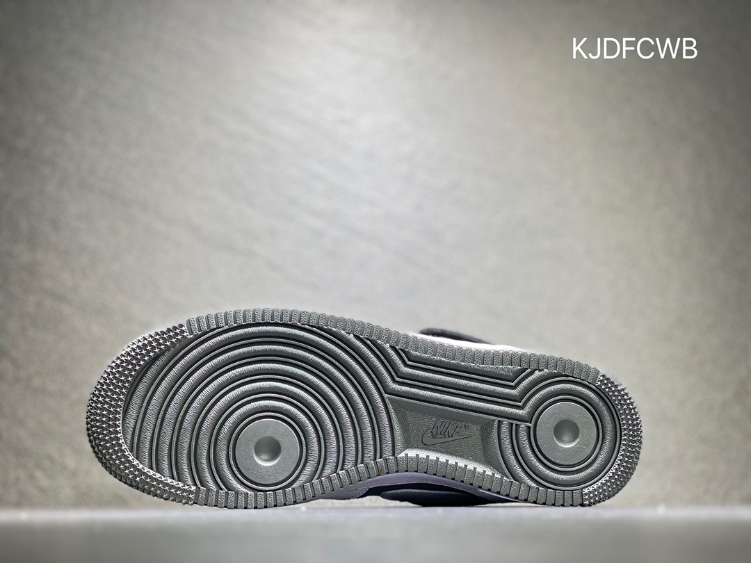 260 Nike Air Force 1 空军一号 CN6863-502