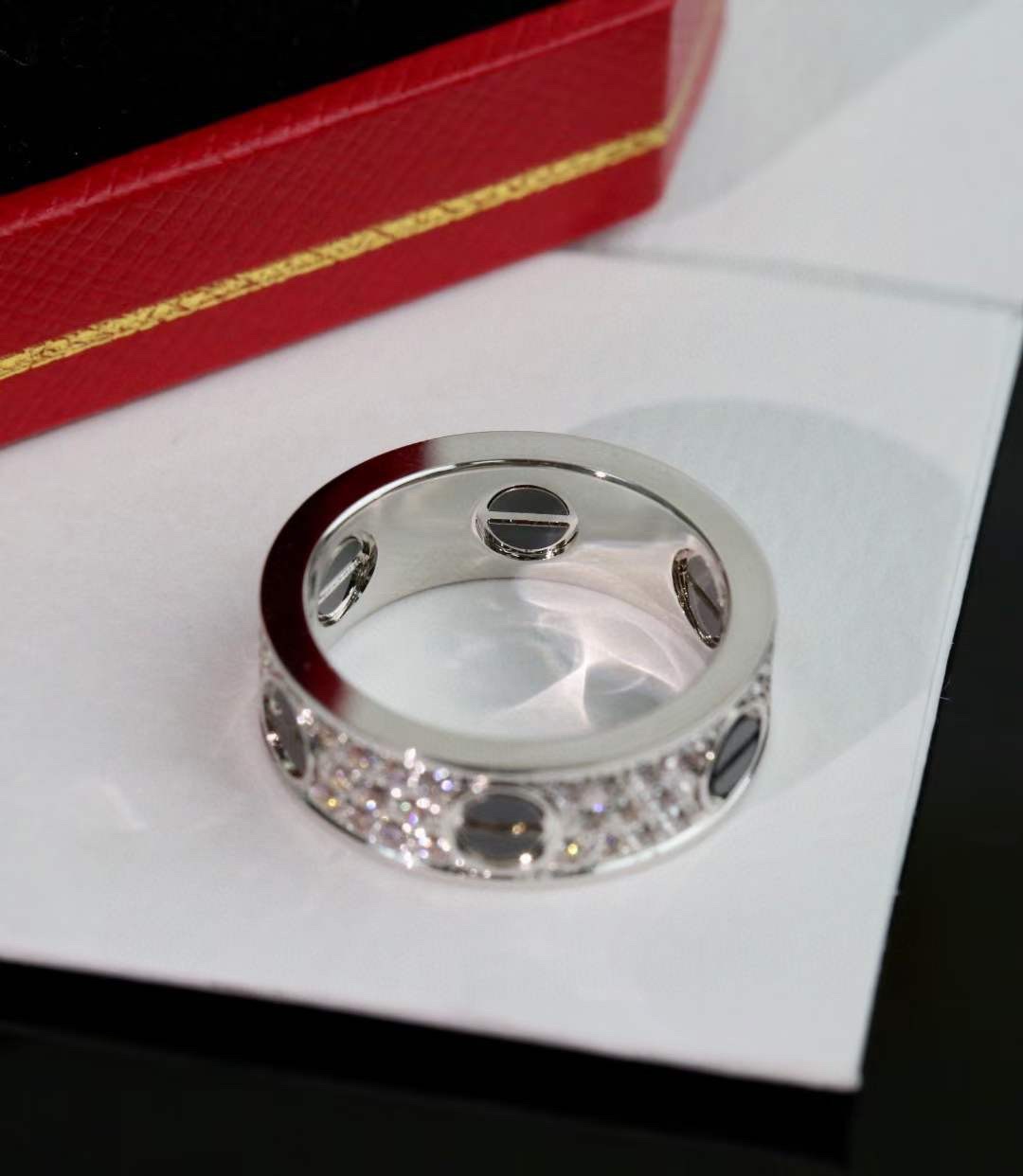 Cartier 卡地亚/Cartier 满天星黑钉戒指