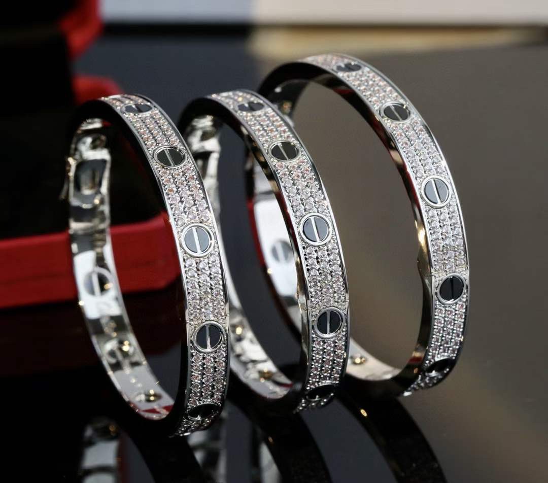 Cartier 卡地亚/Cartier 满星天黑钉手镯