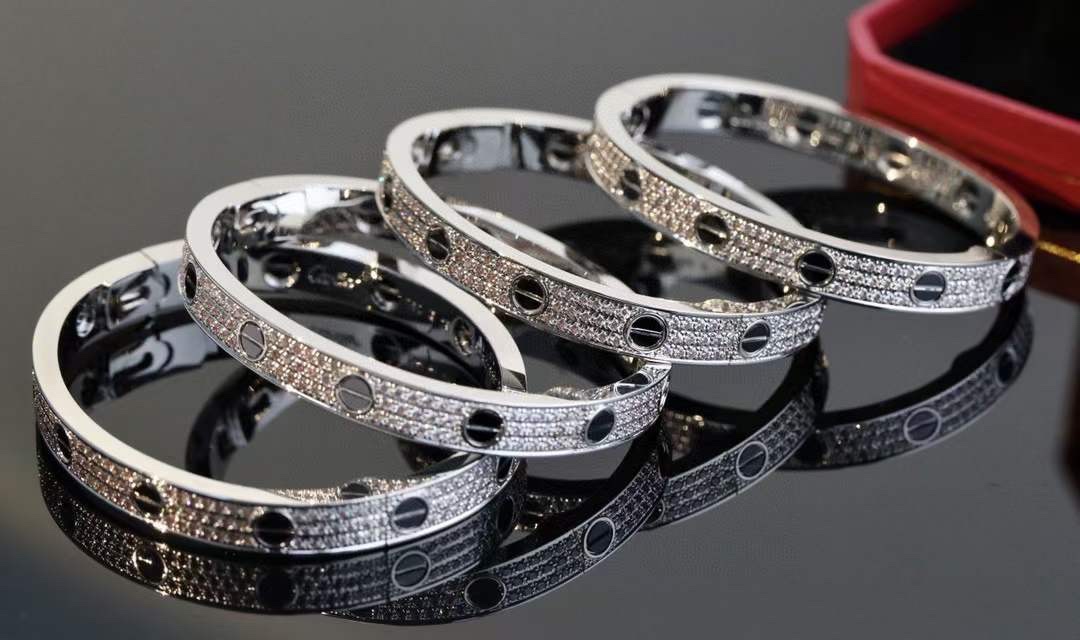 Cartier 卡地亚/Cartier 满星天黑钉手镯
