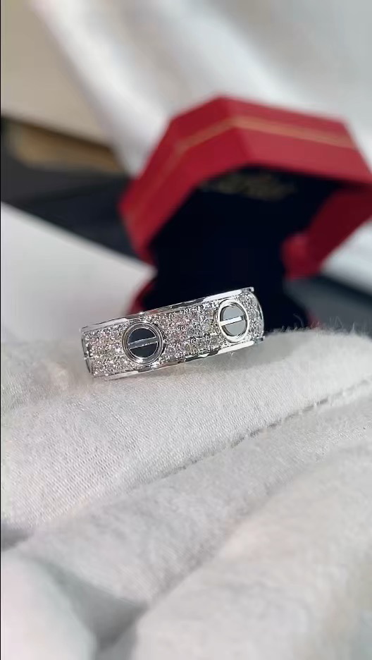 Cartier 卡地亚/Cartier 满天星黑钉戒指