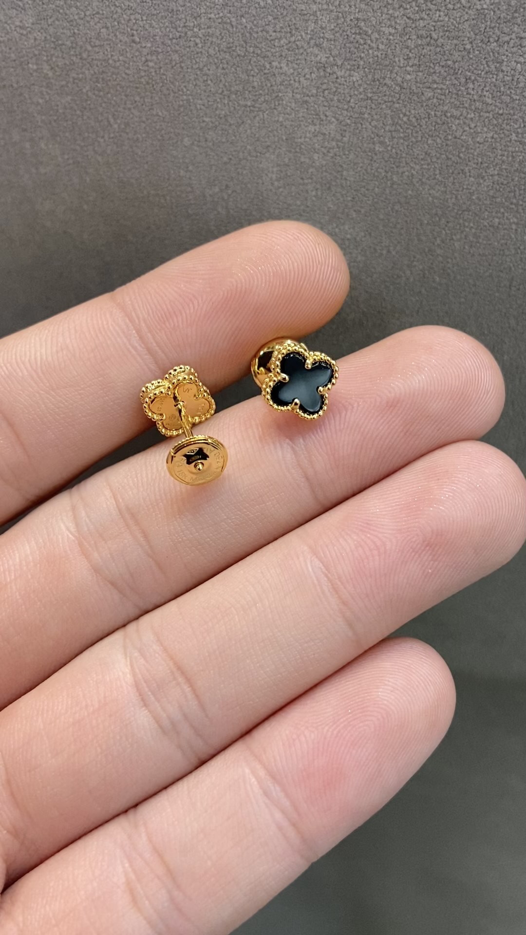 Van Cleef & Arpels vca mini金黑四叶草耳钉