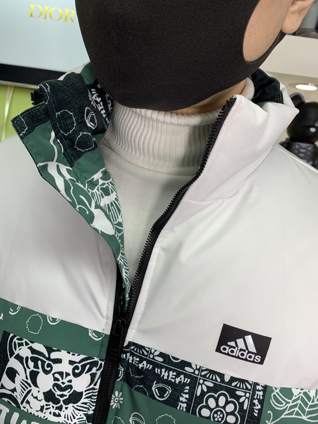 200 Adidas阿迪达斯 羽绒棉外套专柜同款高品质