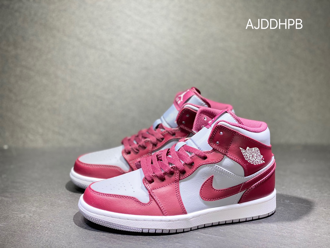 240 Nike AIR JORDAN 1 mid AJ1 乔丹中帮篮球鞋 DQ8426-615